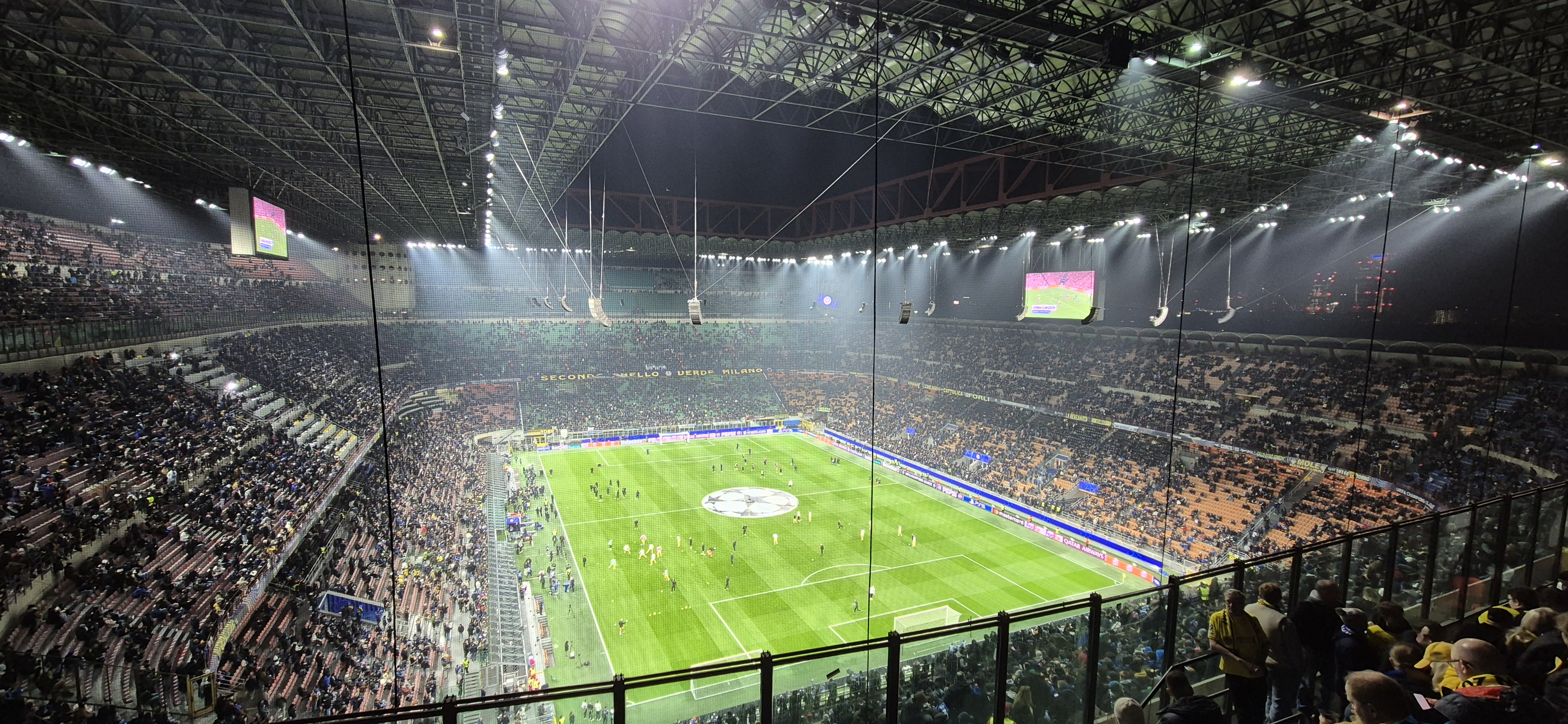 Stadion fra lufta